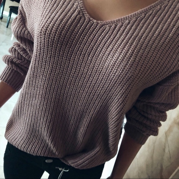 🎁 1 LEFT! Mauve Twist Back Cozy Knit Sweater - Picture 2 of 5